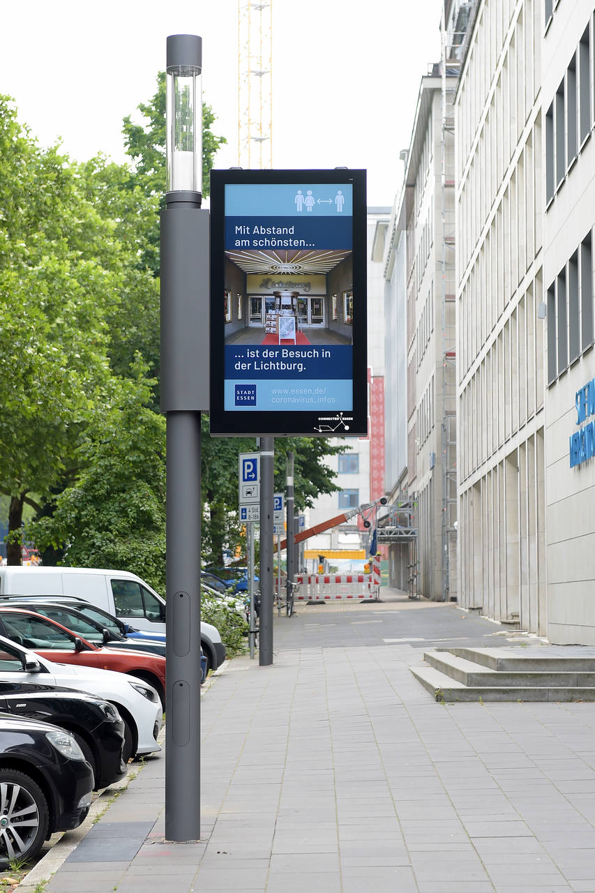 Smart Pole Light & Signage